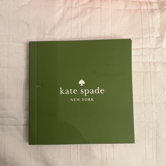 Kate spade linked pink watch with extra links and certificate - Picture 3 of 4